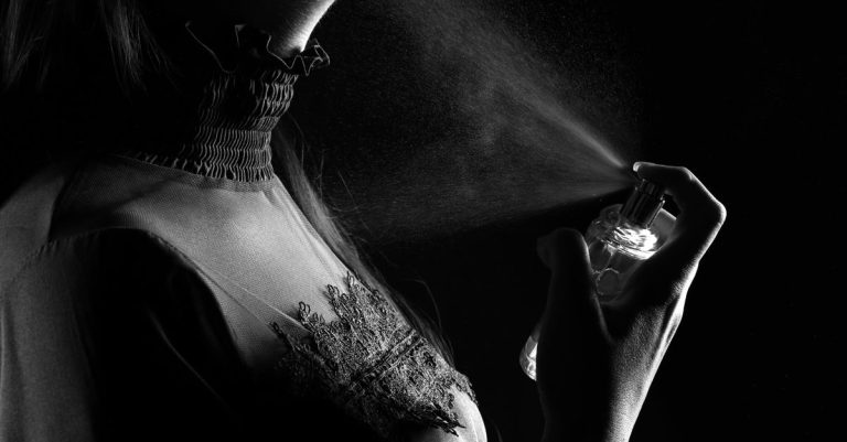Rihanna lance son nouveau parfum : Rogue Love