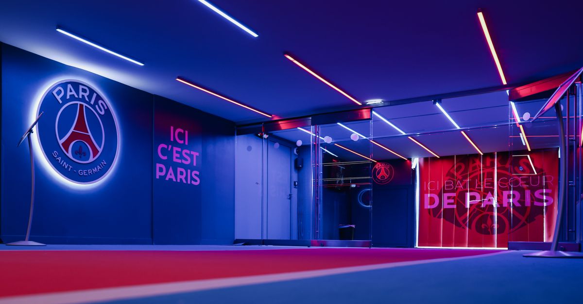 Le PSG jouera avec un maillot floqué « Je suis Paris » Le PSG jouera avec un maillot floqué « Je suis Paris »