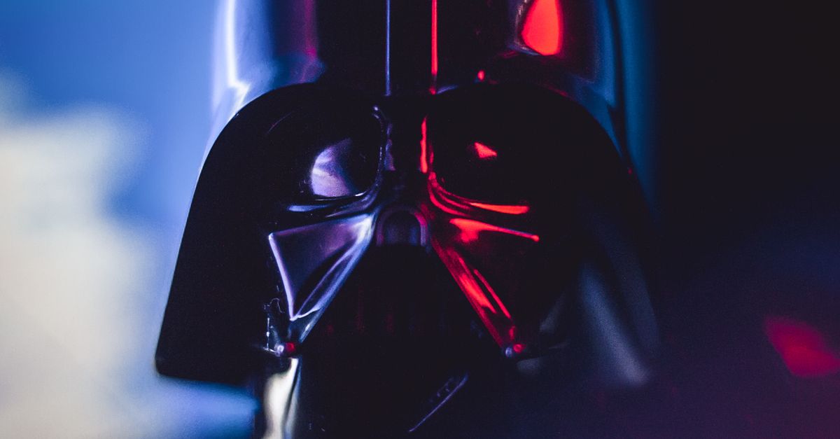 La presse salue le retour de Star Wars au cinéma ! (No spoiler) Star Wars : The Force Awakens, trouve le juste compromis