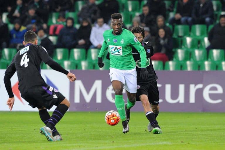 Saint-Etienne passe de justesse