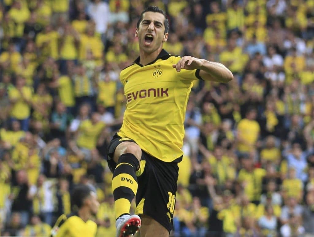 Manchester United : Mkhitaryan arrive !