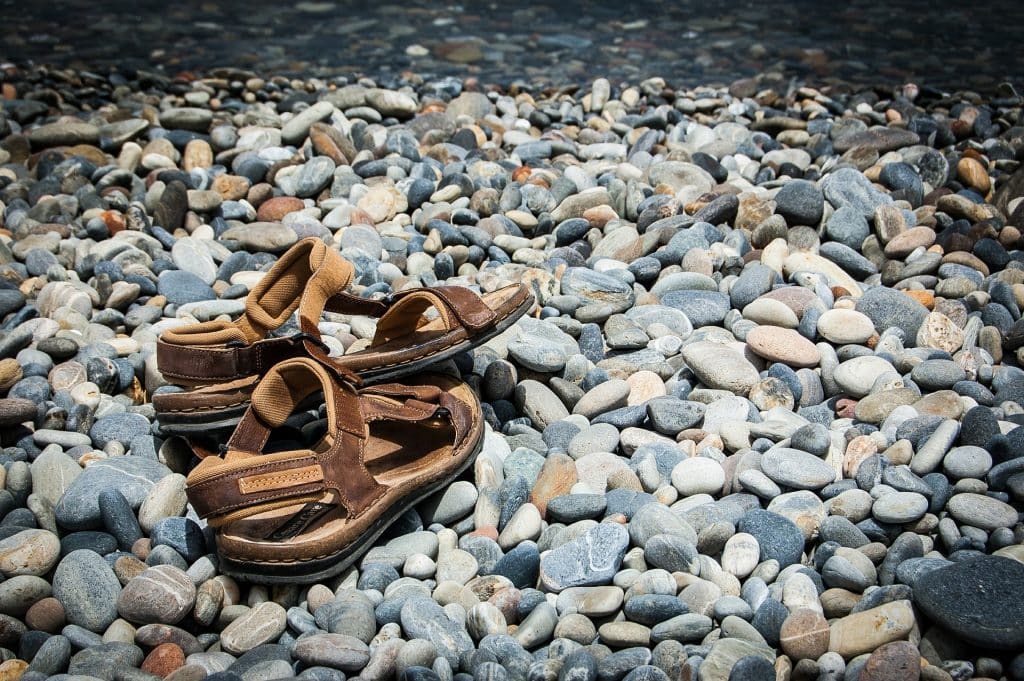 Look: Laissez-vous séduire par les sandales