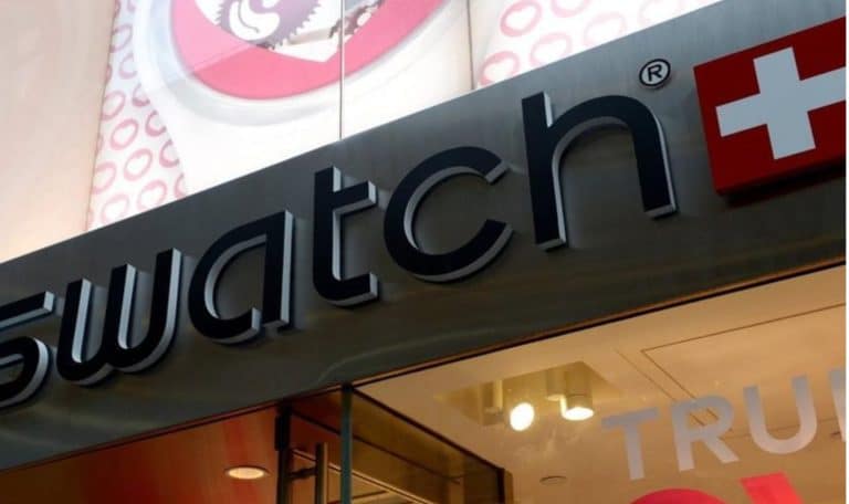 Swatch défie Apple sur le marché des montres connectées