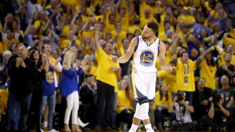 Des millions de dollars de salaire pour les stars de NBA