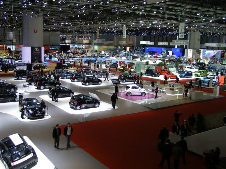 Acheter une voiture à l’étranger : est-ce vraiment rentable ?