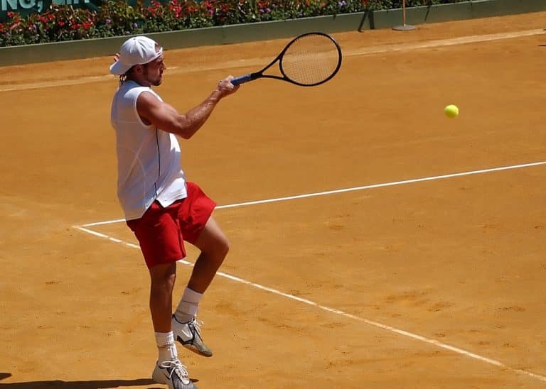Le nécessaire pour jouer au tennis