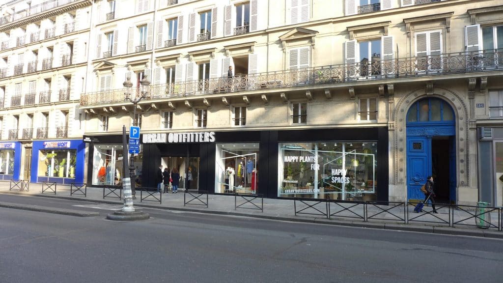 Urban Outfitters : le streetwear à l’américaine