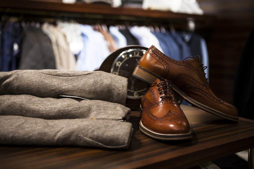 Quels accessoires pour un look casual chic ?