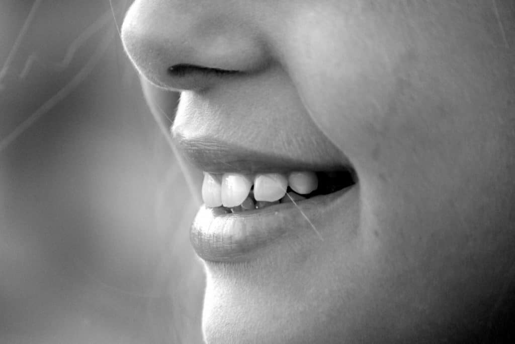 Découvrez le dentifrice menthe blanchissante Marvis