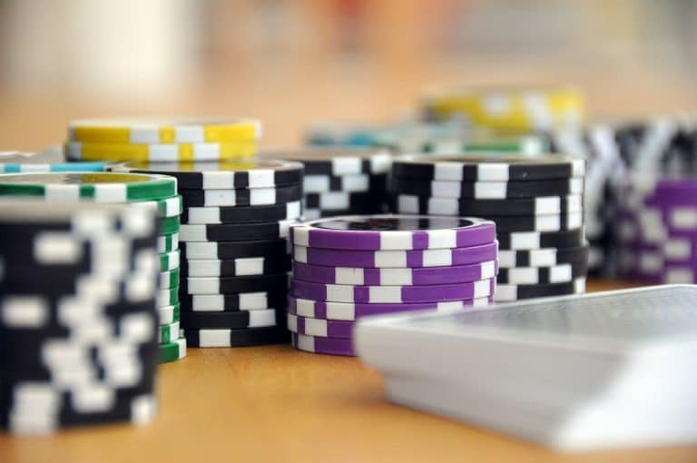 Les deux meilleurs joueurs de poker asiatiques