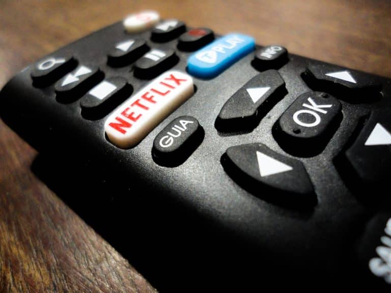 Netflix : les 10 (+ ou -) meilleurs films et séries à visionner ce weekend !