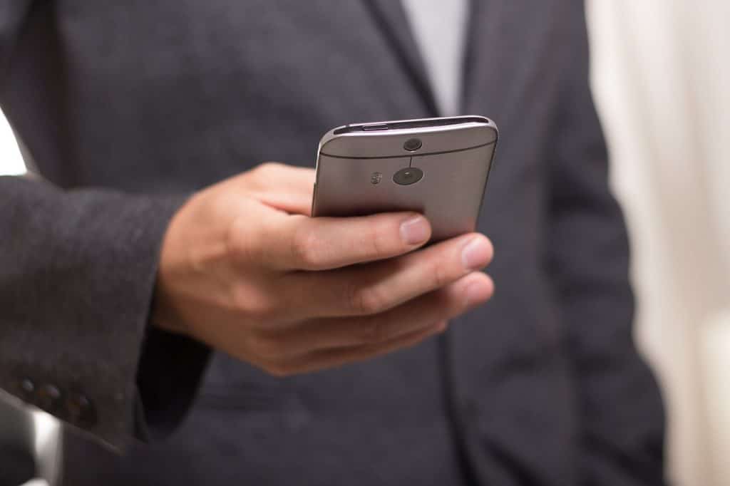 Les hommes sont les cibles des hackers