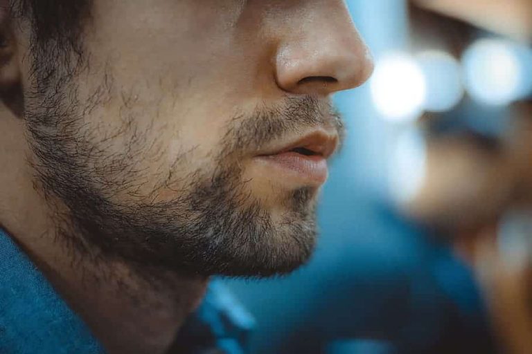 :Boutons de barbe : comment les éviter au maximum ? (Partie 1)