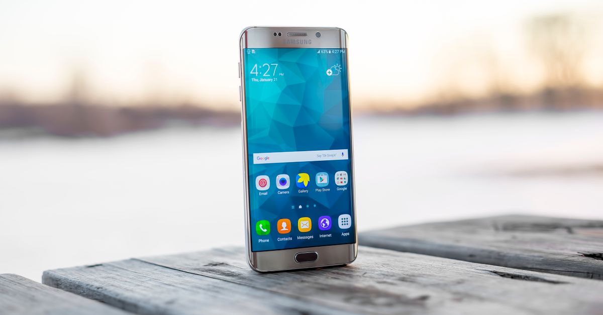 Motorola dévoile les Moto Edge et Moto Edge+ ! (1/2) Motorola dévoile les Moto Edge et Moto Edge+ ! (1/2)