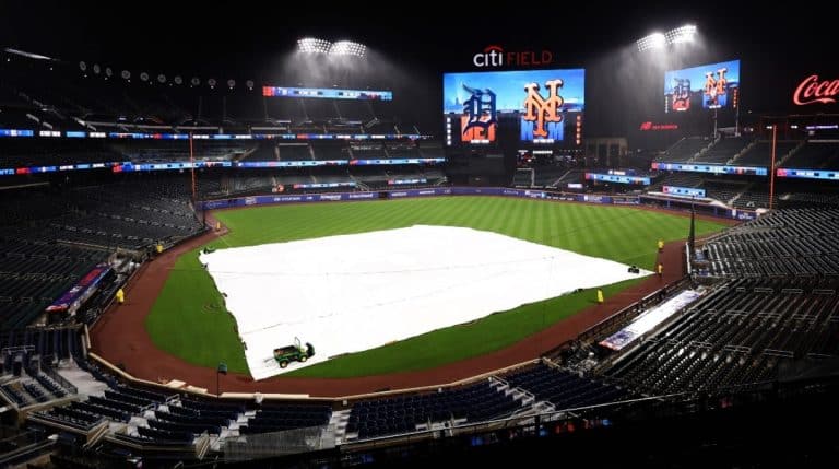 Quand Gary Cohen, commentateur des Mets, manifeste notre impatience face à l&rsquo;interruption pluvieuse du match