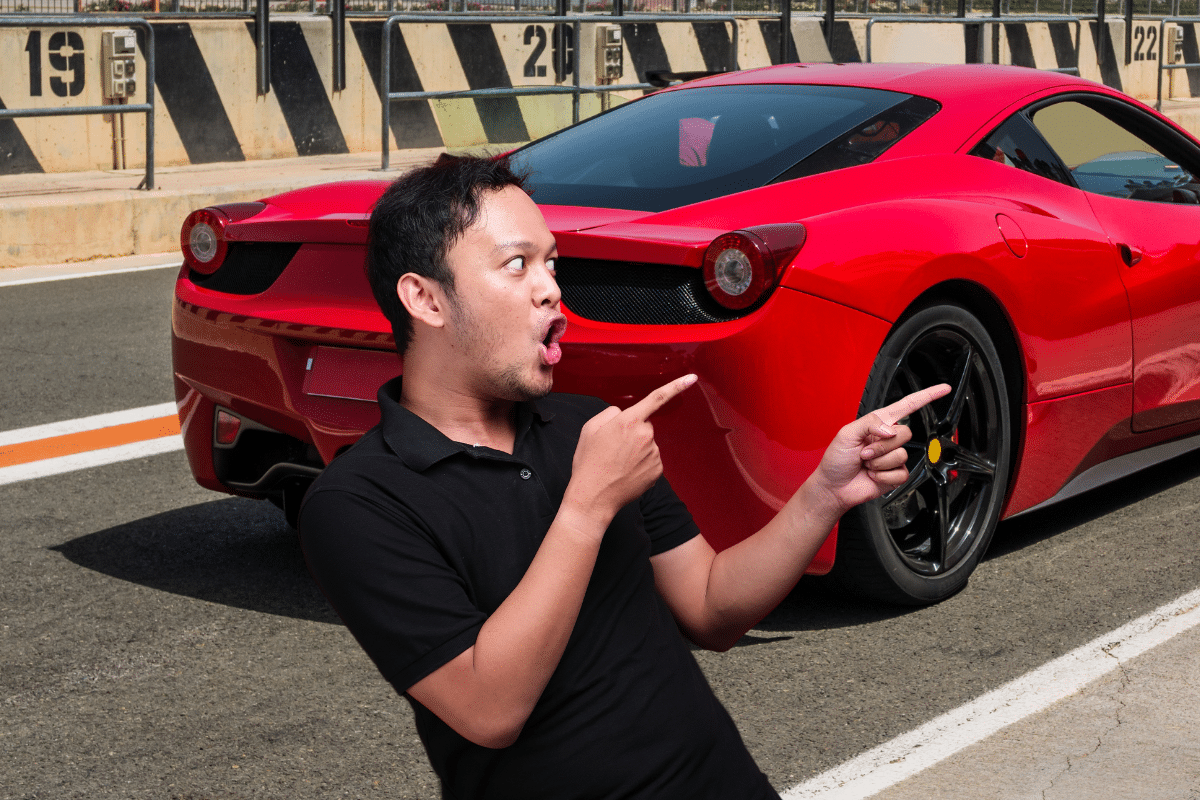 La dernière création de Ferrari : Cette voiture remporte le titre de la plus élégante voiture de sport de l’année La dernière création de Ferrari : Cette voiture remporte le titre de la plus élégante voiture de sport de l'année